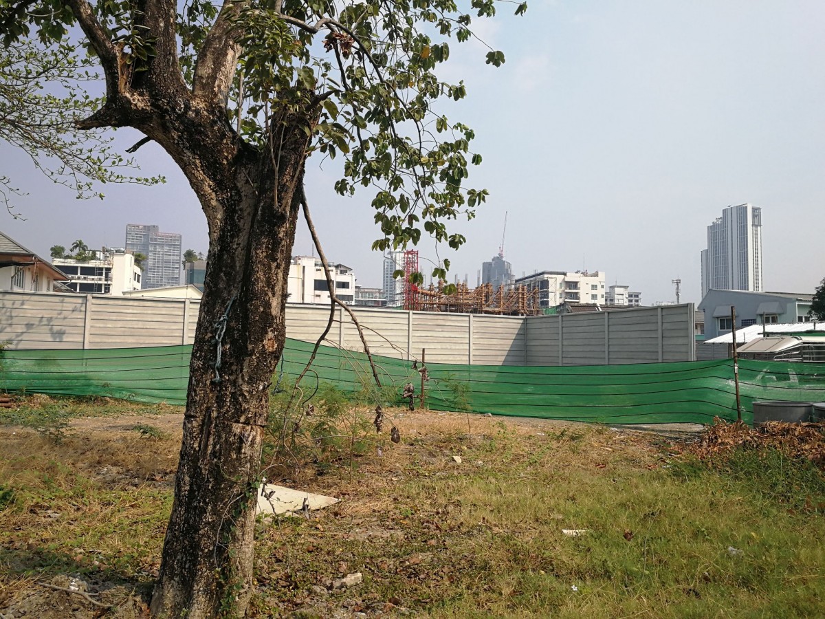 รับฝากขายบ้าน ที่ดิน กรุงเทพ นนทบุรี ปทุมธานี สมุทรปราการ | ขายด่วน ที่ดิน 2 ไร่ 1 งาน 47 ตร.ว.(947 ตร.ว.) ซอยลาดพร้าว 18 แยก14-1, ซอยวิภาวดี 16/27 แขวงจอมพล เขตจตุจักร กรุงเทพ รับฝากขายบ้าน ที่ดิน กรุงเทพ นนทบุรี ปทุมธานี สมุทรปราการ | ขายด่วน ที่ดิน 2 ไร่ 1 งาน 47 ตร.ว.(947 ตร.ว.) ซอยลาดพร้าว 18 แยก14-1, ซอยวิภาวดี 16/27 แขวงจอมพล เขตจตุจักร กรุงเทพ